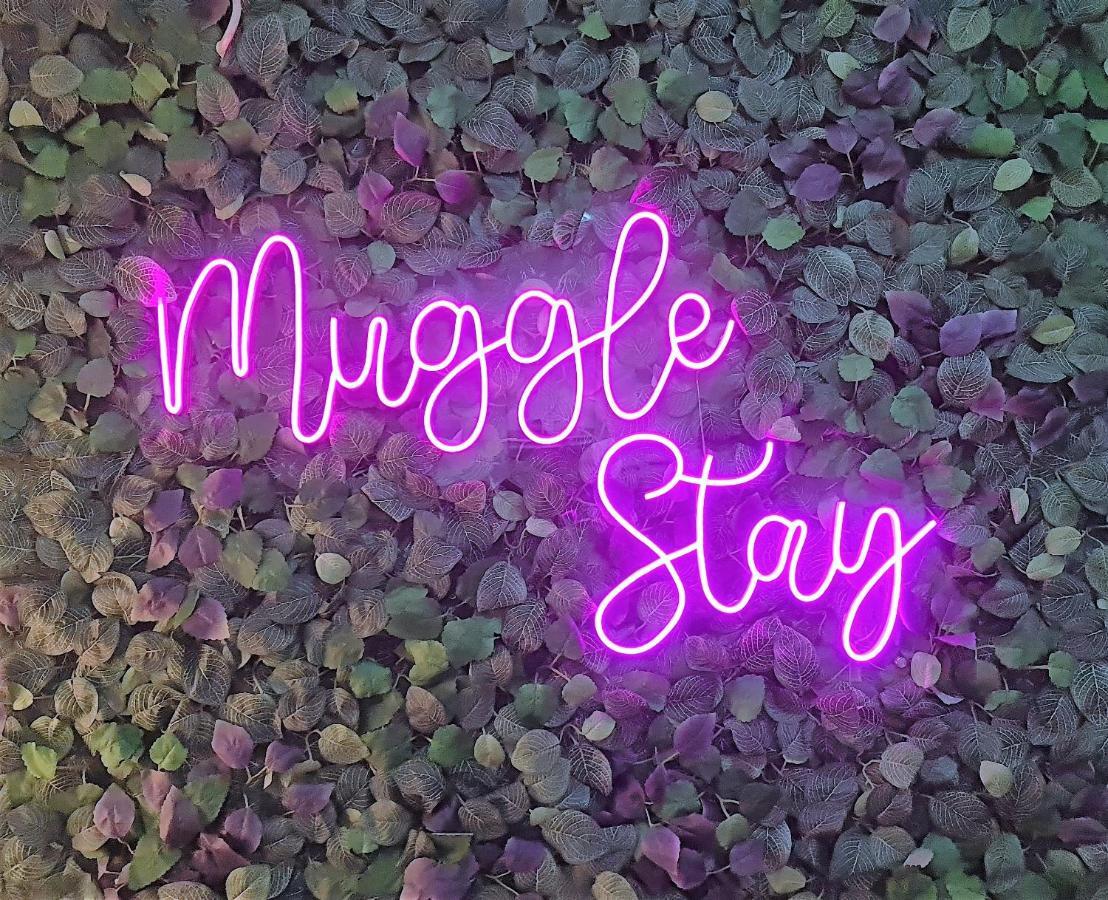 Muggle Stay Guest House - Bonifacio Global City Taguig Manila Dış mekan fotoğraf